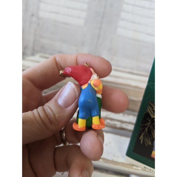 Hallmark Rudolphs helper 1996 keepsake mini orname - Picture 5 of 7